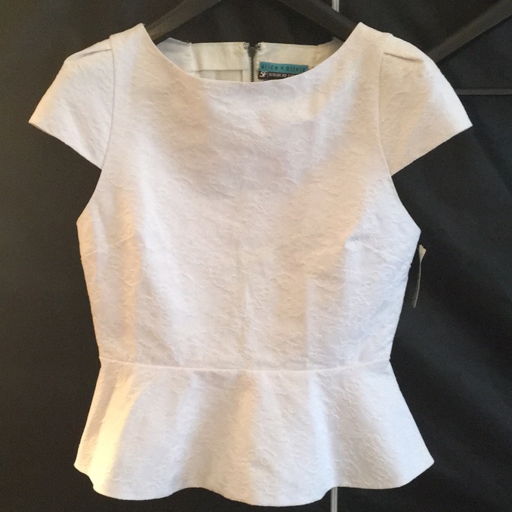 🦋alice + olivia top